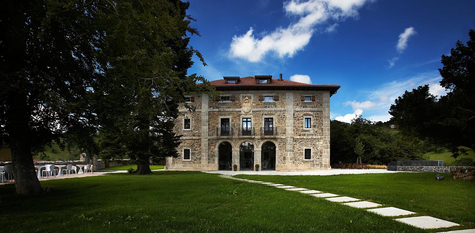 Iriarte Jauregia Hotel Bidegoian Exterior photo